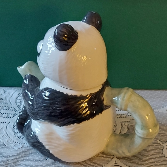 Porcelain Panda Teapot - Picture 6 of 9